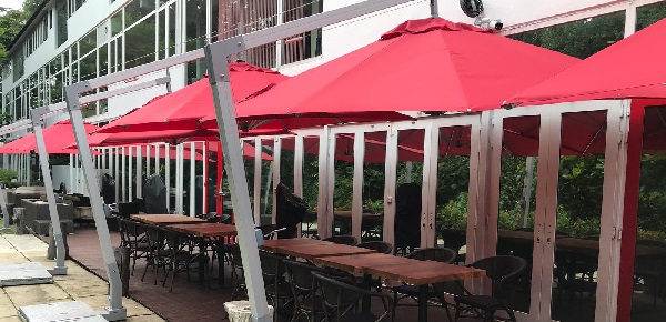 red canopy in cantilever parasols