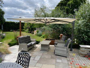 Bambrella Maestro Cantilever Parasol in Garden